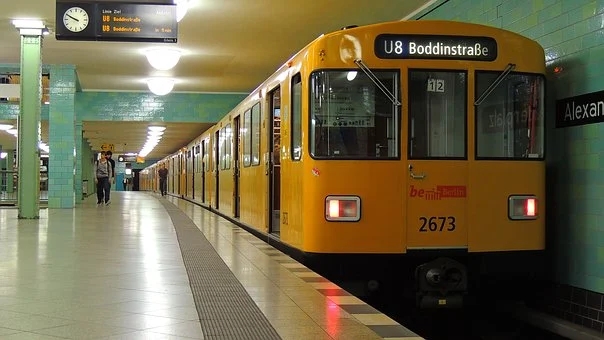 alexanderplatz-2662043__340.webp.jpg